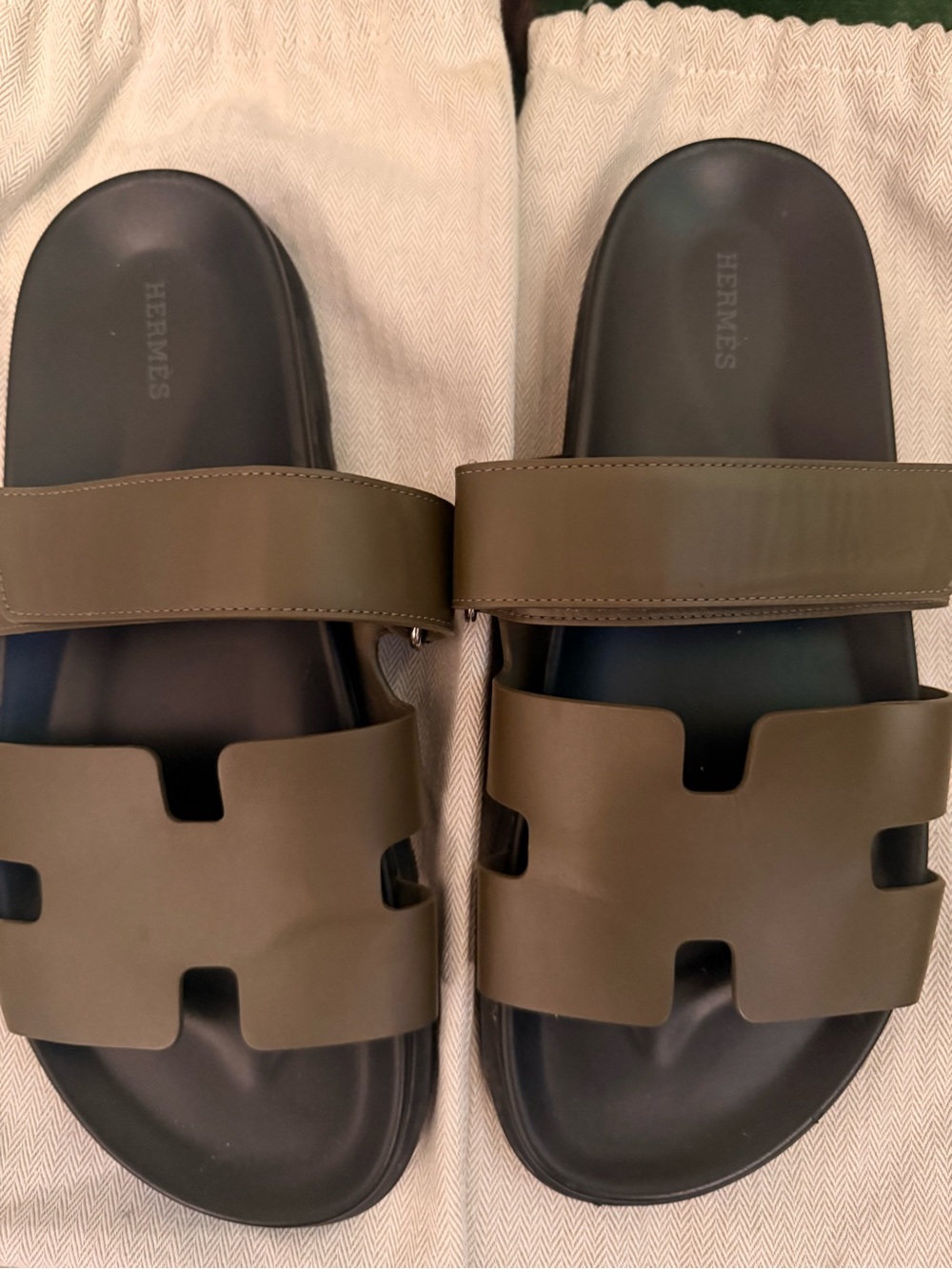 Hermès Chypre Leather Sandals - Picture 6 of 7